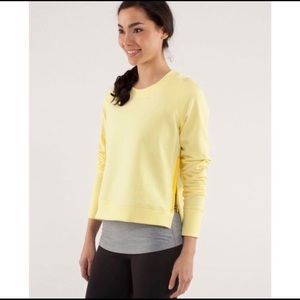 Pale yellow stretch sweatshirt size 6